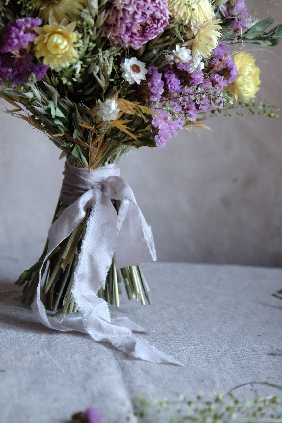 Medium dried flower bouquet