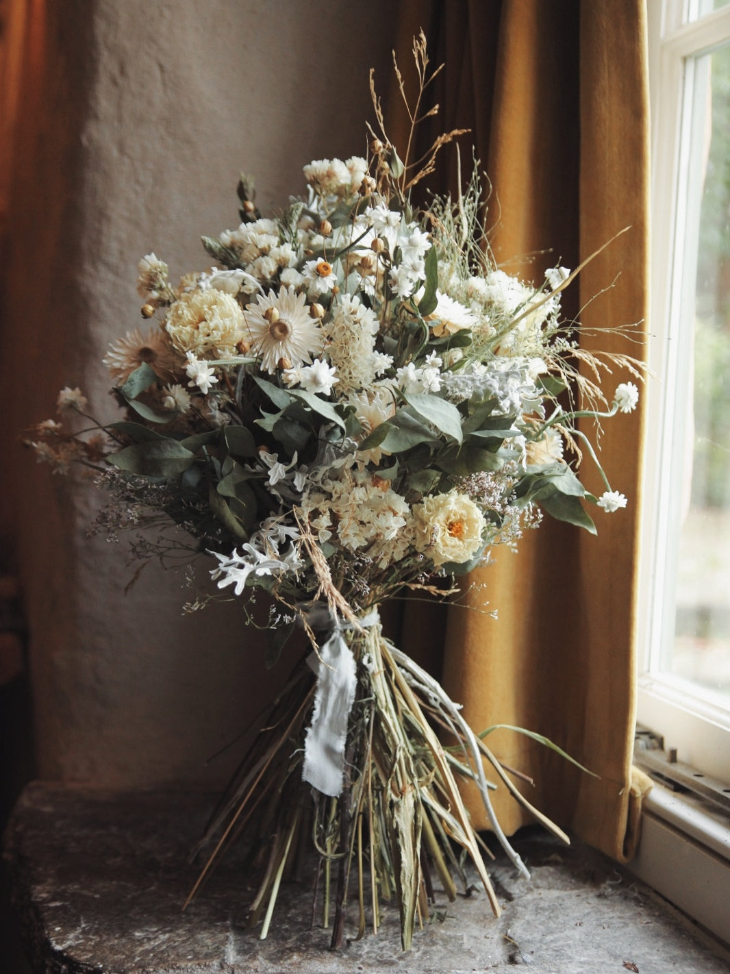 Artemis and Hestia bouquets
